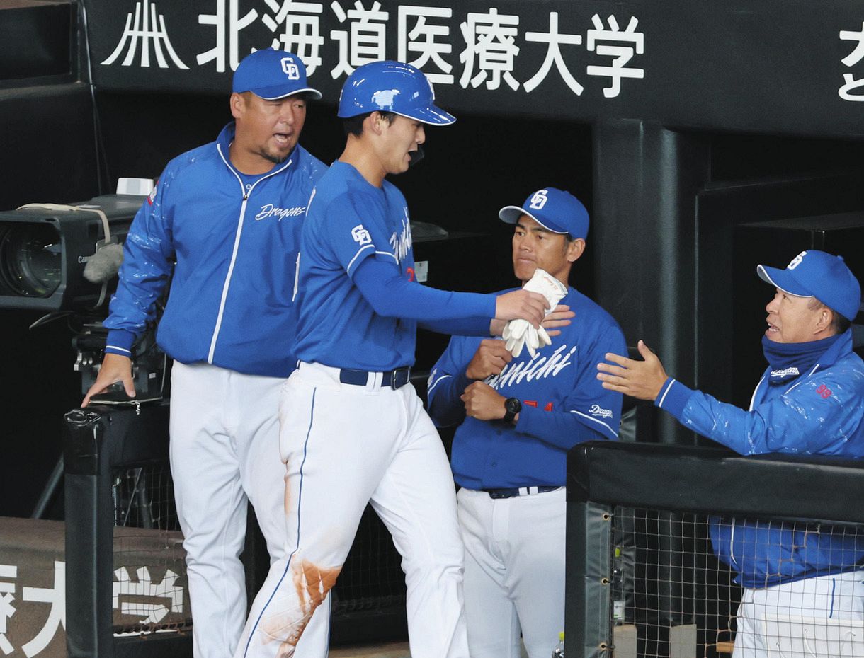 【悲報】中日・井上監督「石川昂弥は俺に『三冠王目指す』と言った。だから４番。後は俺と石川の我慢比べ」