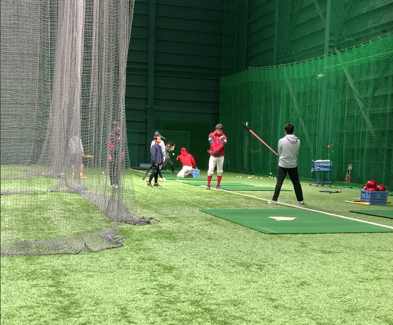 【悲報】広島の選手たち「室内練習場にエアコンつけてほしい。他球団は普通についてる」