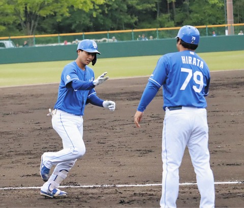 【中日2軍】石伊雄太が再昇格猛アピールの猛打賞＆プロ初本塁打！小池コーチも打撃を評価！！