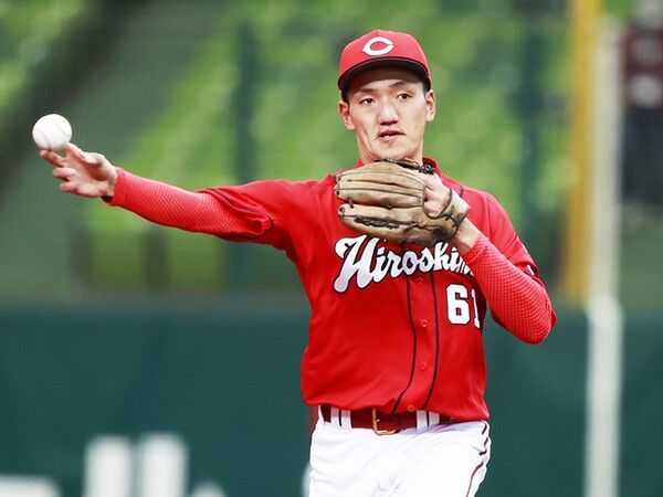 広島・矢野雅哉(25).260 2本 38打点 OPS.655 UZR11.5(12球団1位)←これ