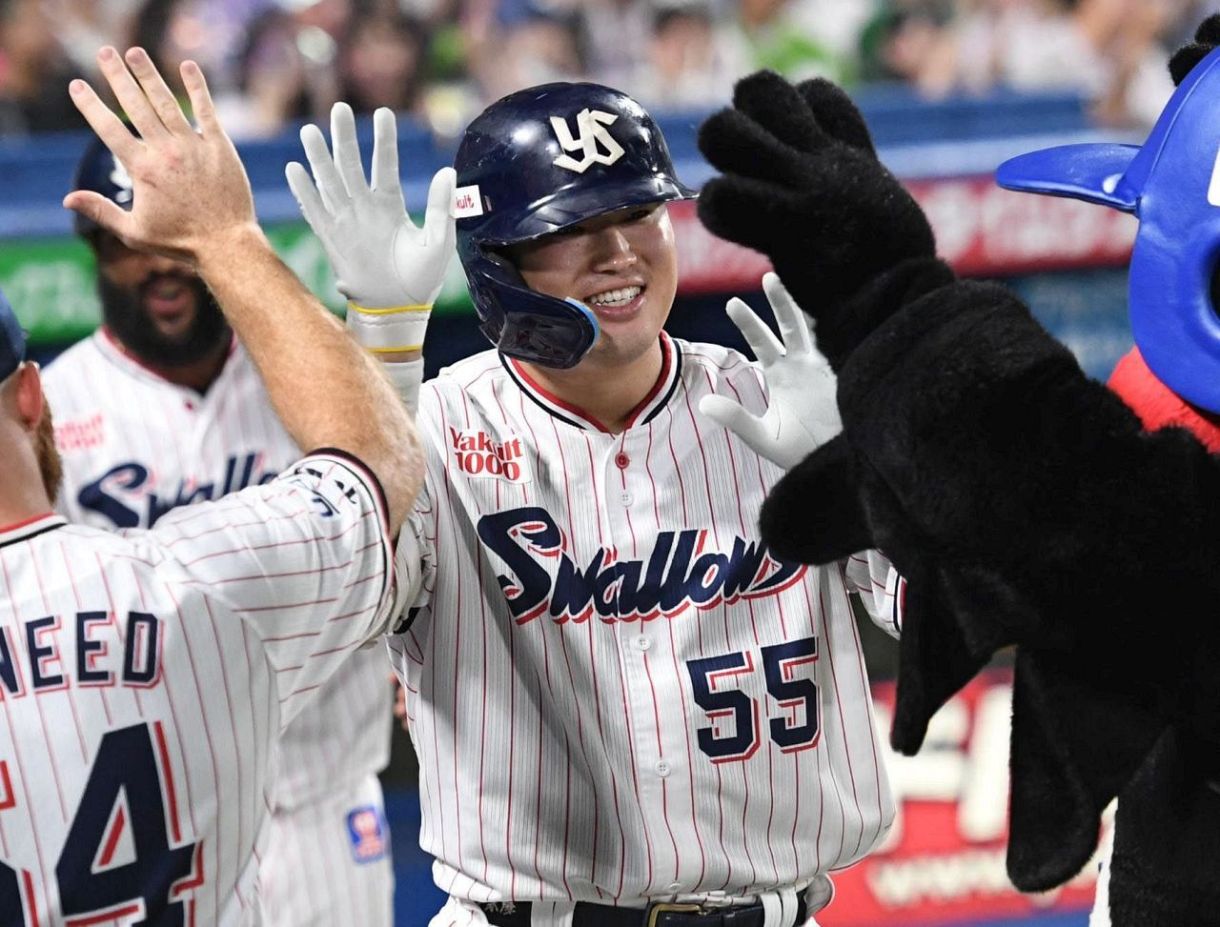 来オフにメジャー挑戦のヤクルト・村上宗隆に『外野守備』のススメ「メジャーの三塁は厳しい」
