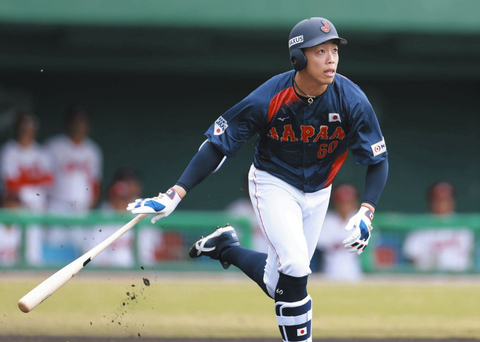 【侍ジャパン】岡林勇希が練習試合に右翼で出場！久々の実戦で4安打！！