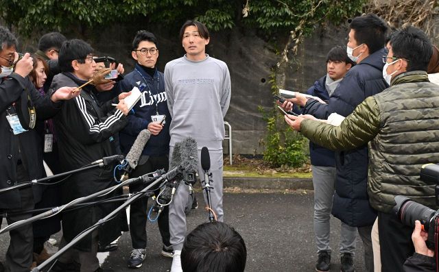 【悲報】不倫騒動の西武・源田壮亮が「禊の会見」それでも止まらぬ「野球で信頼回復」への異論