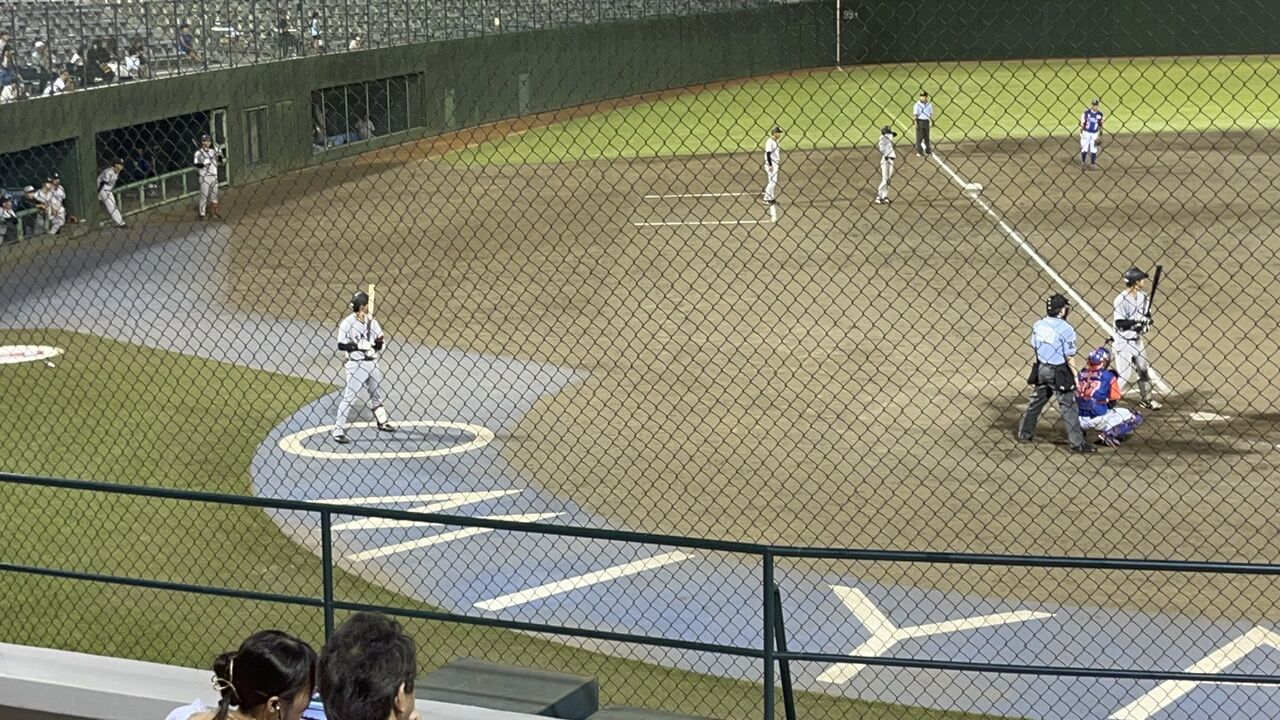 【悲報】巨人 坂本勇人(育成)、ネクストバッターズサークルを間違える