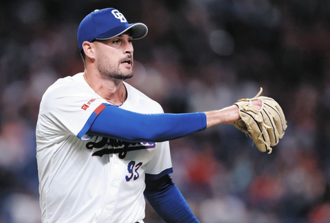 【中日】マラー、「やっぱり悔しさ」グラブ叩きつけ猛省…2回の痛恨悪送球を悔やむ