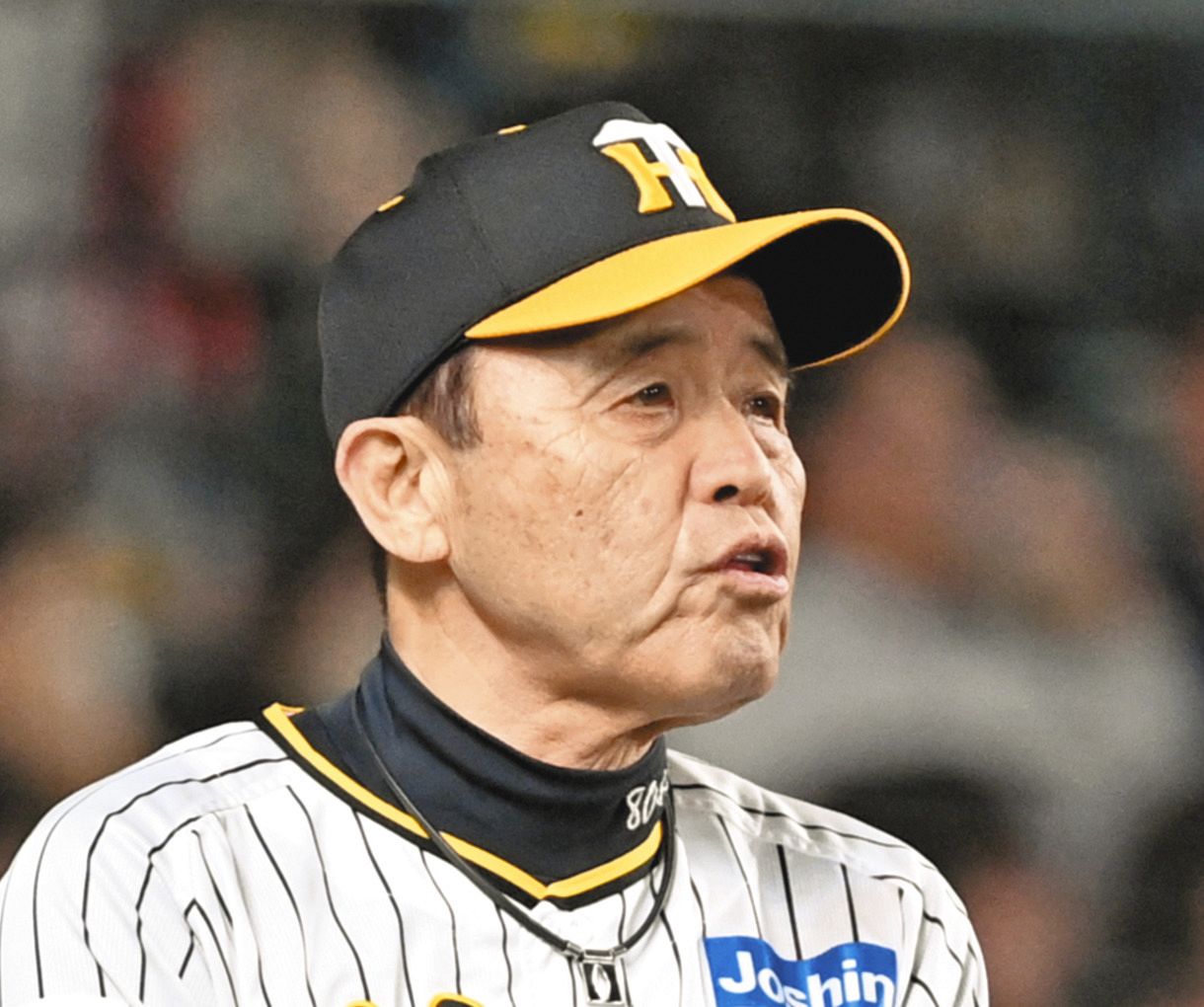 【悲報】阪神・岡田監督　前川の二塁打に「罰金やん。待てやん」