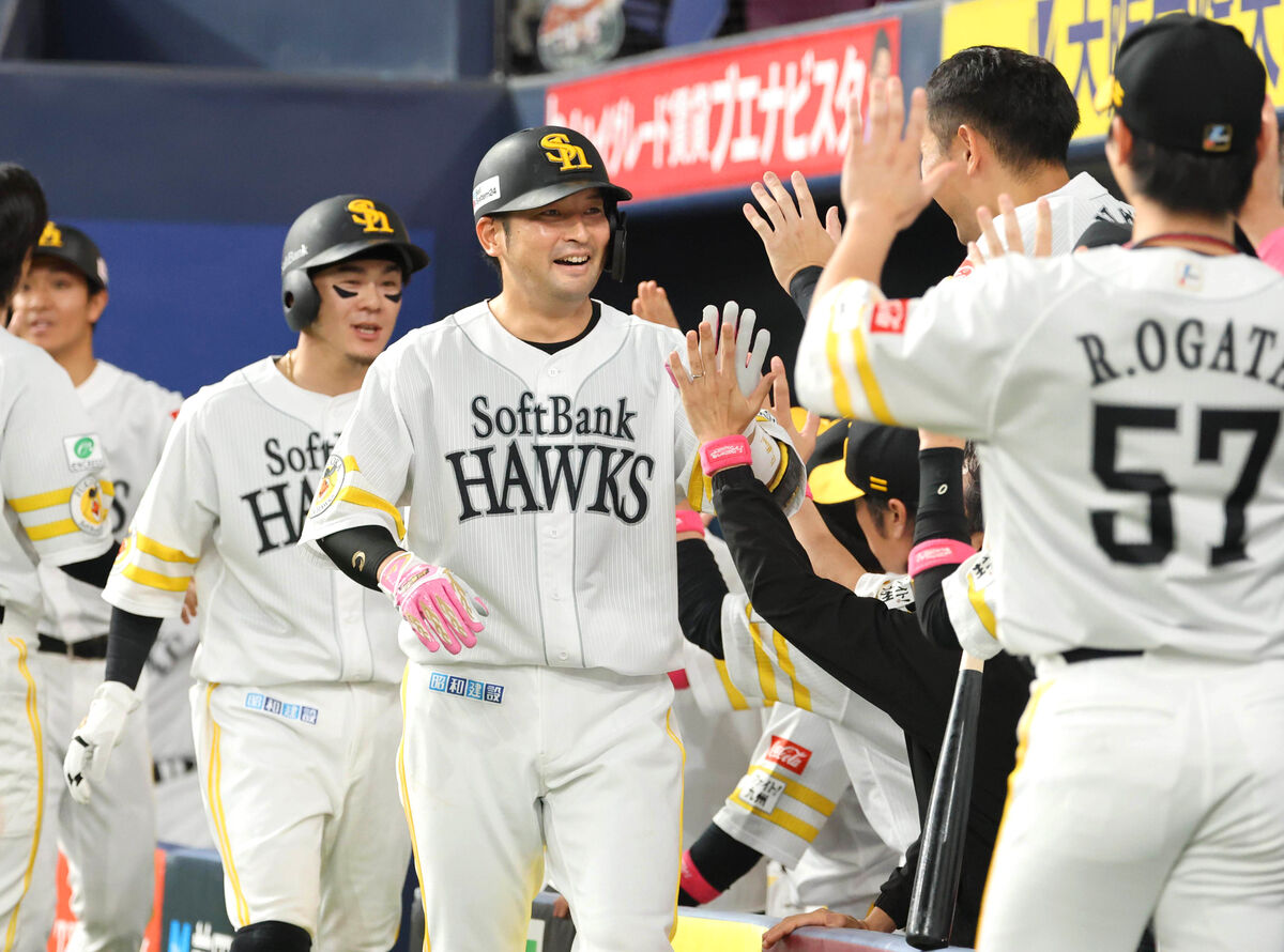 SB嶺井(34).246 3本 12打点 OPS.680←これ