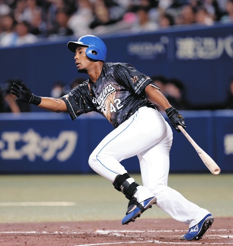 打撃好調のブライト健太、5回に2点適時打！出場3試合連続でスタメンで全てマルチ安打！！