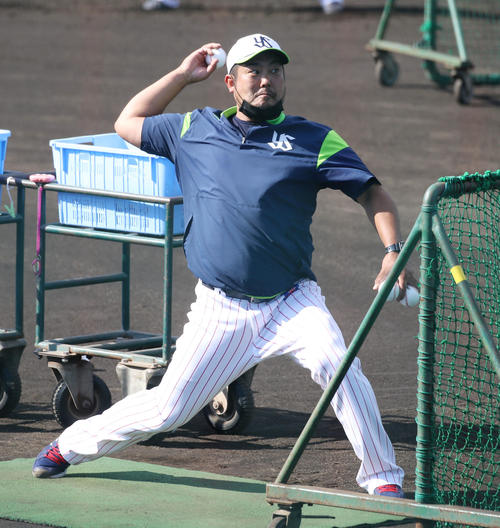 【悲報】ヤクルト元2軍コーチ・畠山和洋、電撃解任劇の前日「1000万円借金疑惑」に球団が取っていた対応