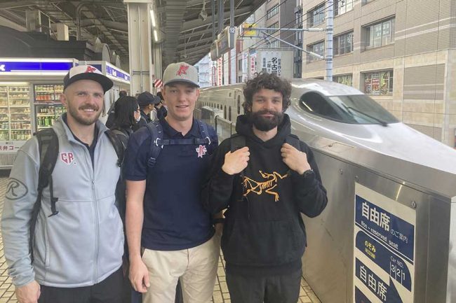 【ほのぼの】チェコ代表が日本の新幹線に「こんなに来るの？」とビックリ 名古屋駅で見た光景