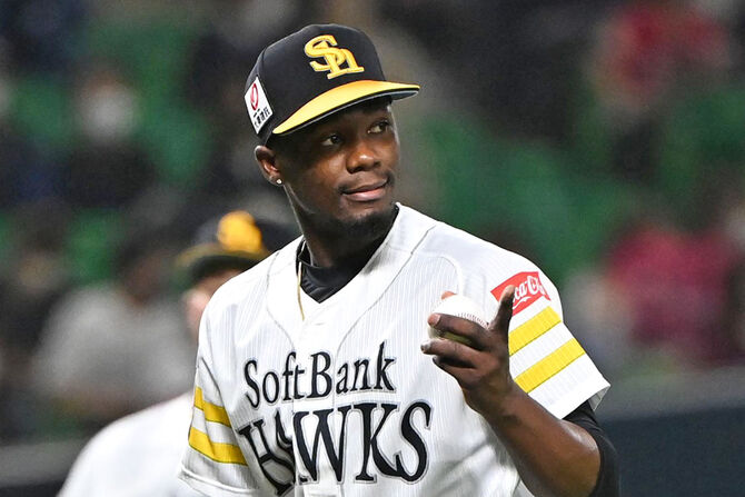 SBモイネロ（29）6勝0敗　防1.26　78回　89奪三振→これ