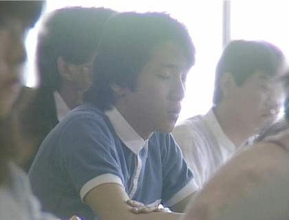 大学の講義に出ている矢崎