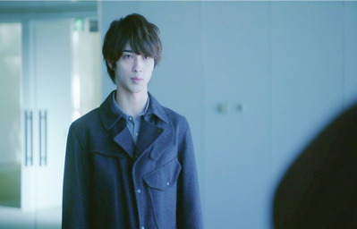 その件は警察が既に自殺と発表しています