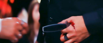 腹に刺さっていた