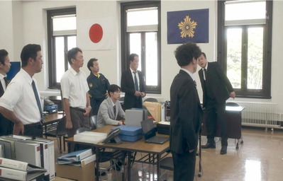 重要参考人で引っ張ってこれないのか・・