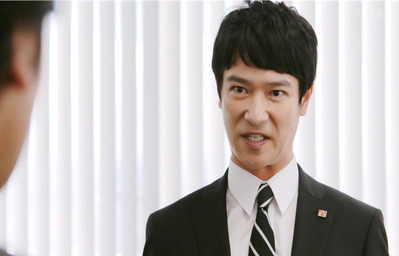 銀行に出来て、何故官僚に出来ない