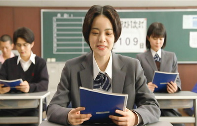 なんか背筋のびるぅ