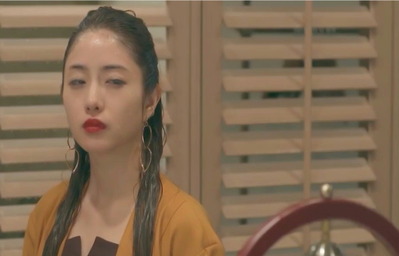 26しらーっとした目で皆を見る仮名子