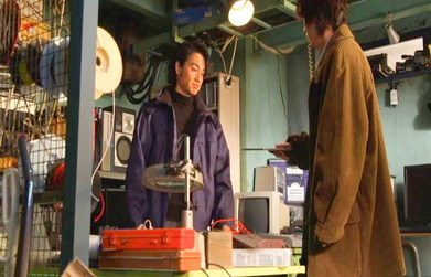 ケータイより足がつきにくい