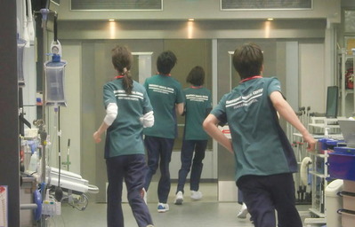 戦いの合図だつた