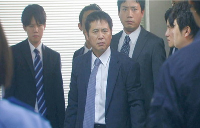 一課がとりしきる