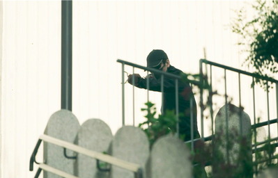 何者かが恵麻を狙っている