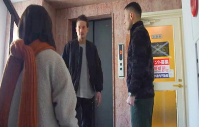 人質に怪我をさせない