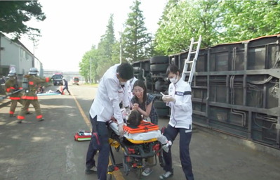 膝からルート確保しますよ