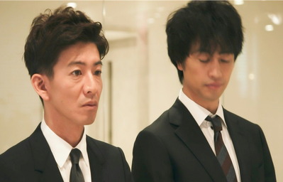 何故か、高梨が横にいる