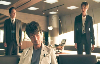 瞬時にカバーに入って危険を回避しました