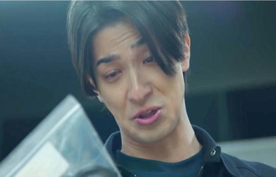 この手で犯人に手錠をかけたいです