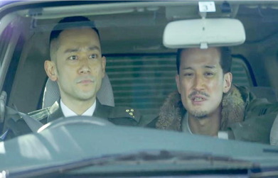 お前銃、持ち出せないか