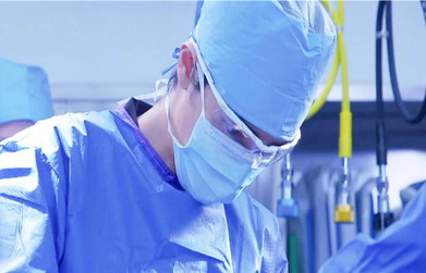 有名天才医師からの転落だ