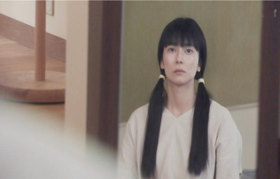 鏡に映ったじぶんを見る