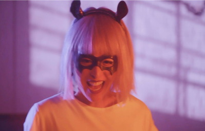 早くシロクロつけさせて、飼育員さん