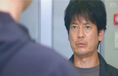 刈谷俊一の喉からカッターナイフが見つかった、と