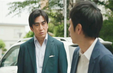 きびしそうにしてたってことか