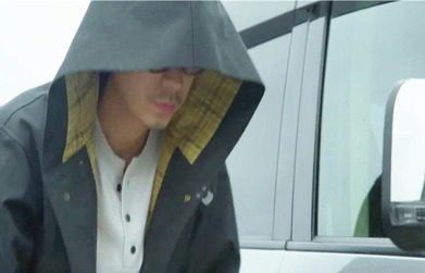 変装している藤木