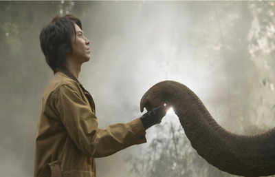 2凶暴な象を手なづけた紐倉