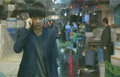 26女性が何者かに殺された。所持品に奥さんの免許証が・・