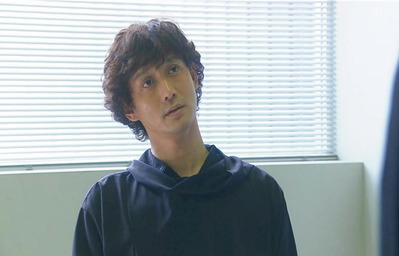 早速、内輪もめか