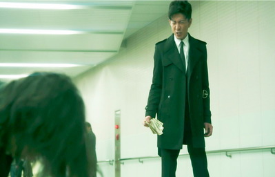 その着たな金がそんな惜しいかあっ！