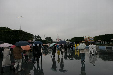 雨のディズニー 東京ディズニーリゾート生活を夢見て D 雨のディズニー 東京ディズニーリゾート生活を夢見て D