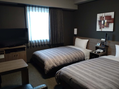 DSC_0049_copy_3780x2835