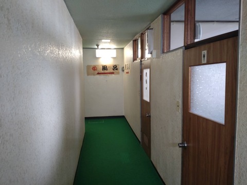 DSC_0064_copy_4000x3000