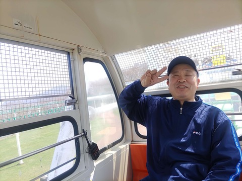 AIAUTO_0001_BURST20240427123005_COVER_copy_3020x2265