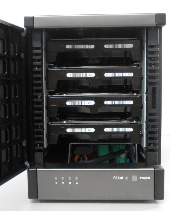 コンパクトな外付けRAIDケース「DP-4043」を確認 : ドスパラ コンパクトな外付けRAIDケース「DP-4043」を確認 : ドスパラ