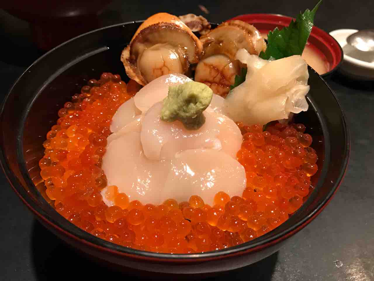 一番町の サーモンとホタテの食堂 和泉 さん 食材調達人 一番町の サーモンとホタテの食堂 和泉 さん 食材調達人