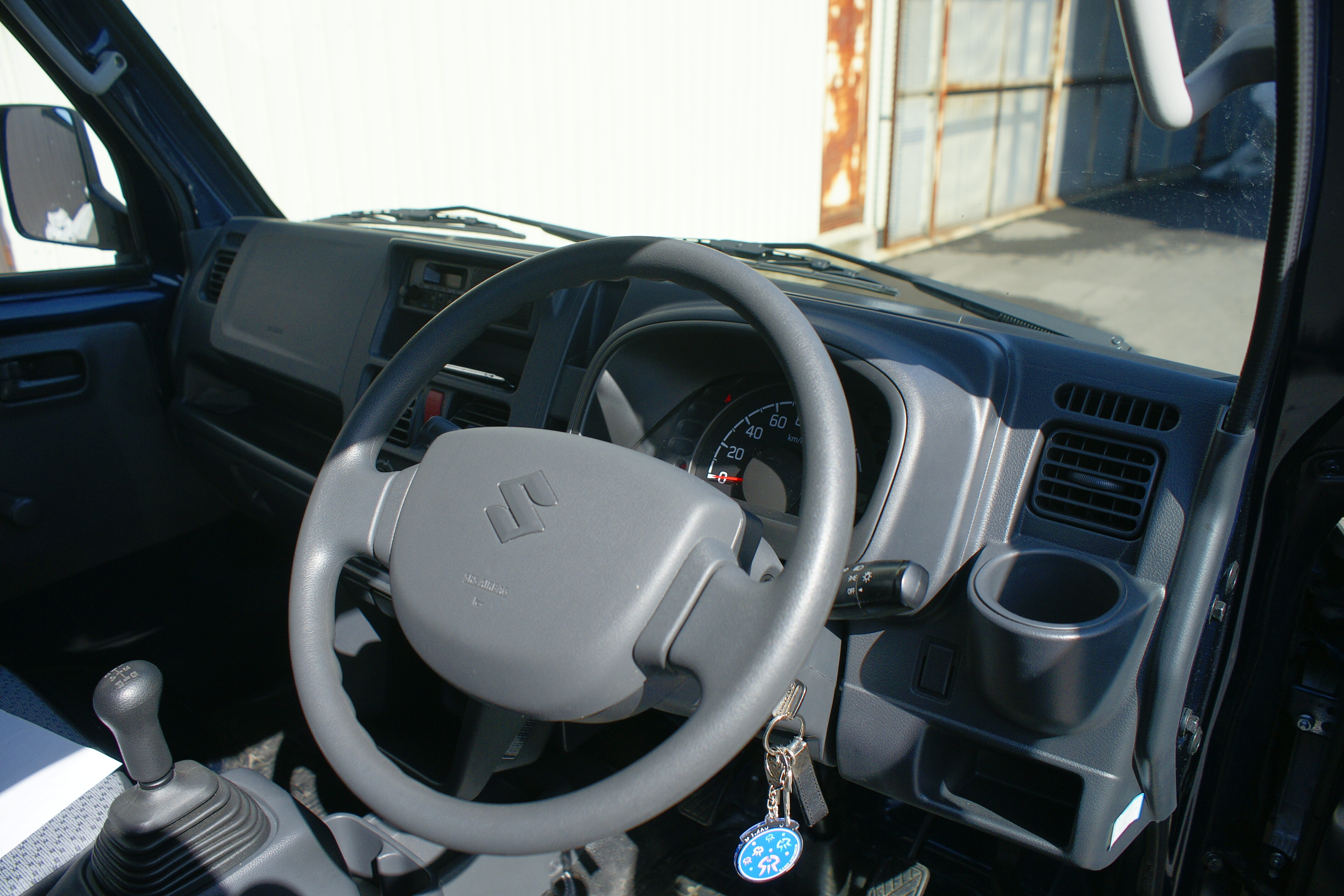 今日のイチ台 青森県弘前市 日本一安いお買い得中古車 軽トラック4wd 令和元年式 5000km どてまち自動車 弘前 土手町 便利で頼みやすい自動車整備工場を目指しています どてまち自動車 今日のイチ台 青森県弘前市 日本一安いお買い得中古車 軽トラック4wd 令和元年式 5000km どてまち自動車 弘前 土手町 便利で頼みやすい自動車整備工場を目指しています どてまち自動車