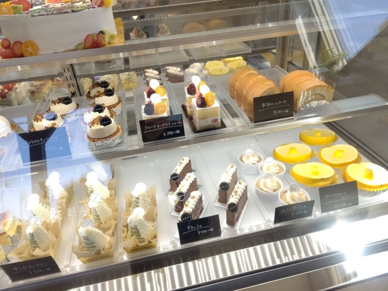 スイーツ 大正時代創業の苫小牧の老舗菓子店 リニューアルしておしゃれなケーキ店に 菓子処玉屋 北海道よりみち話 北海道の果てまで行ってみよう スイーツ 大正時代創業の苫小牧の老舗菓子店 リニューアルしておしゃれなケーキ店に 菓子処玉屋 北海道よりみち話 北海道の果てまで行ってみよう